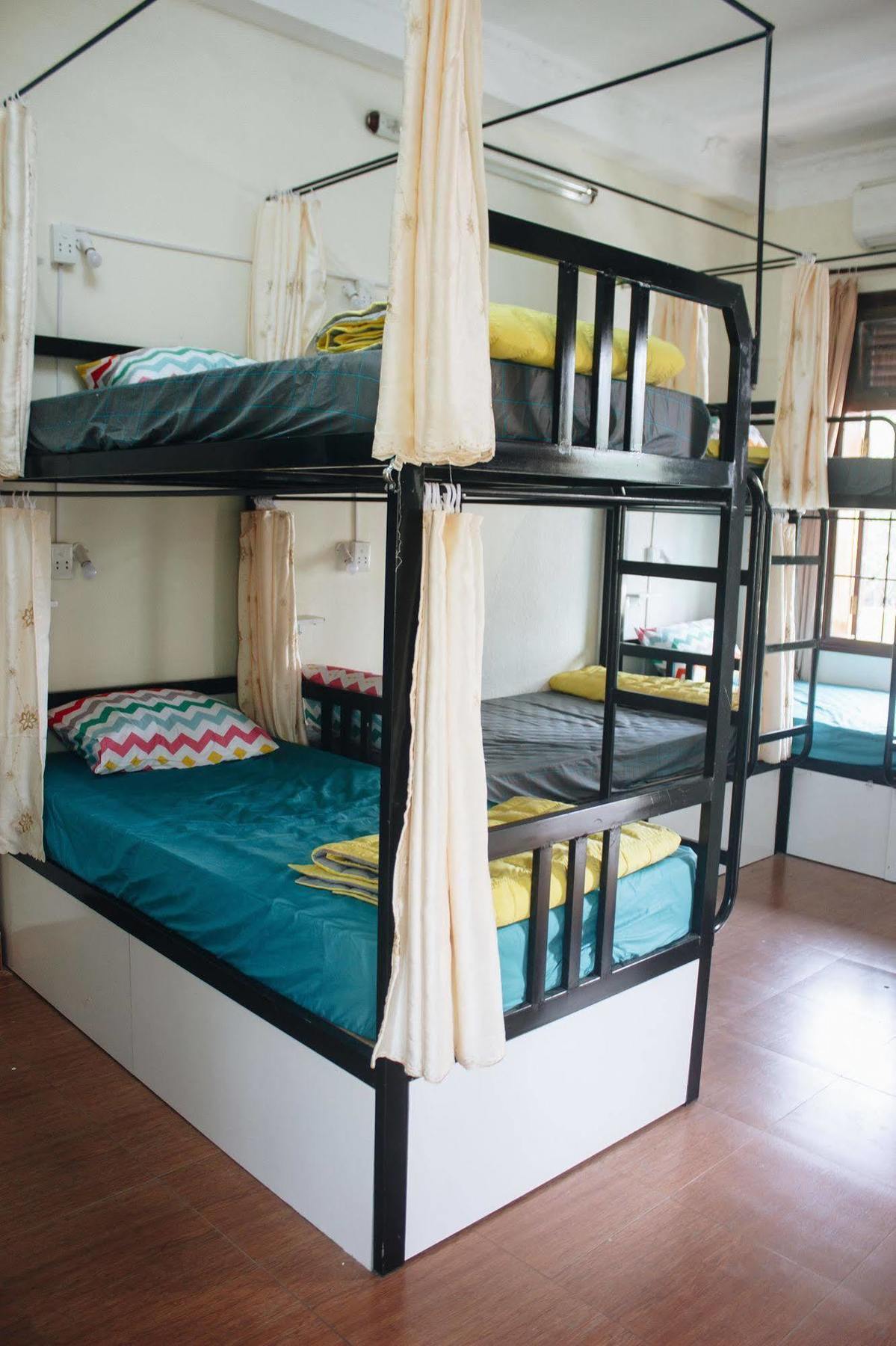 Bookaholic Hostel Дананг Экстерьер фото